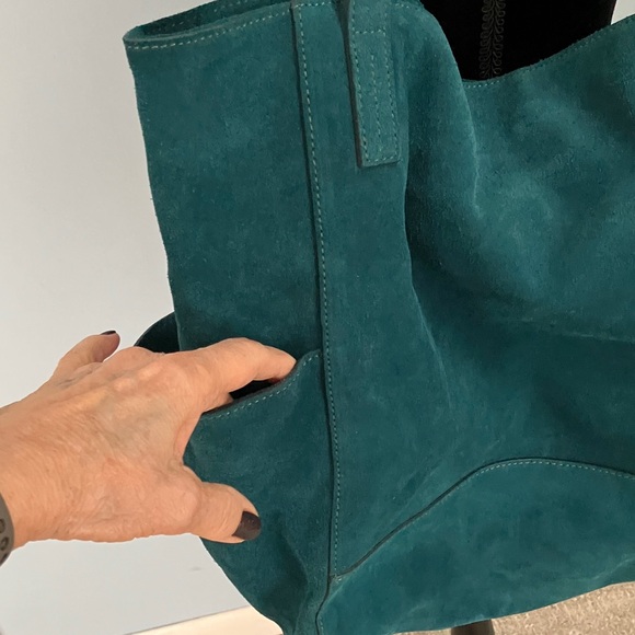 Garnet Hill Teal Suede Tote Hobo Bag Magnetic Closure / Pockets/ Made in Italy - Picture 6 of 16